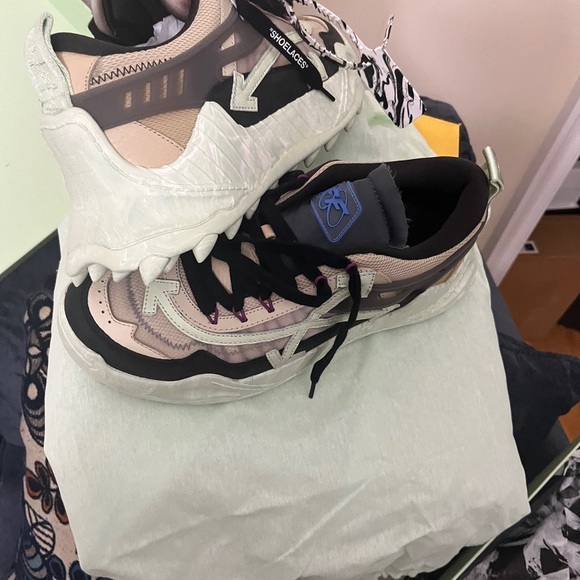 Off-White ODSY-1000 \'Black Mint\' size 43 10 main image 5